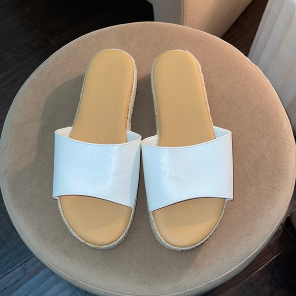 White Summer Sandal w/ 1/2 Inch Heel - Picture 2 of 5